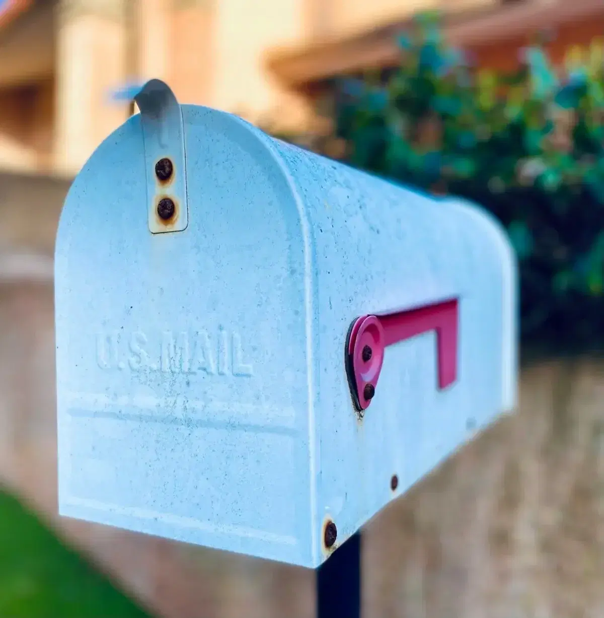 Choosing the Right Mailbox Rental in Los Angeles in the Era of Package Theft and Remote Work