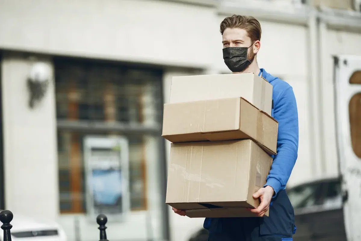 Package Storage Services by Delivery Amigo to keep your online deliveries safe