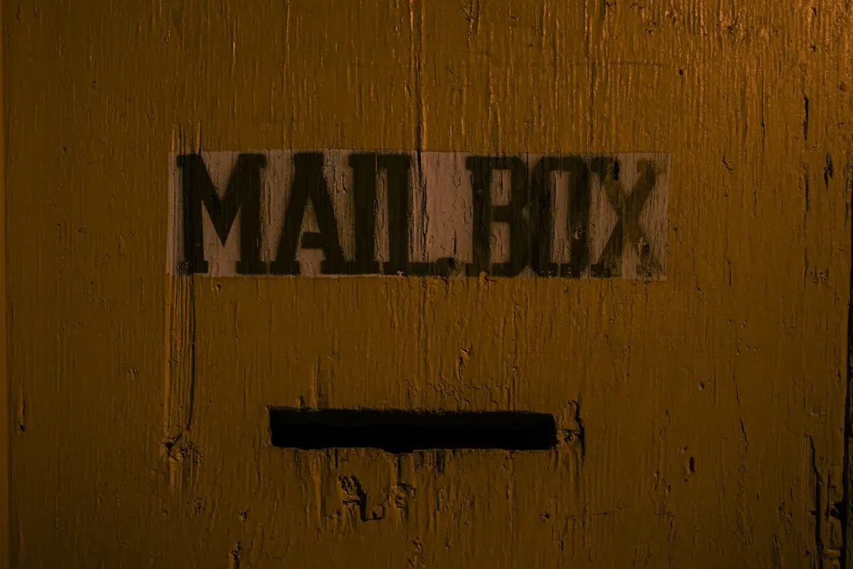 PO Box Los Angeles 2025: Where Can I Safely Have a Package Delivered?