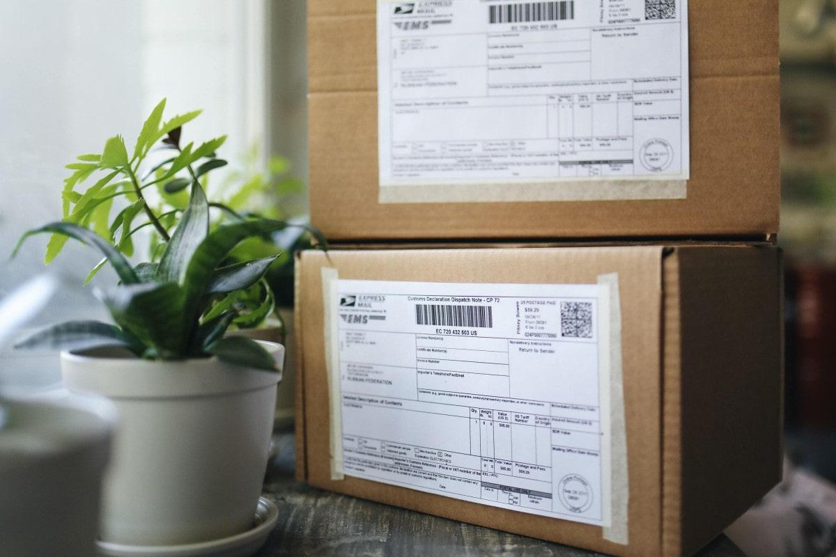 Package Storage Services by Delivery Amigo to keep your online deliveries safe