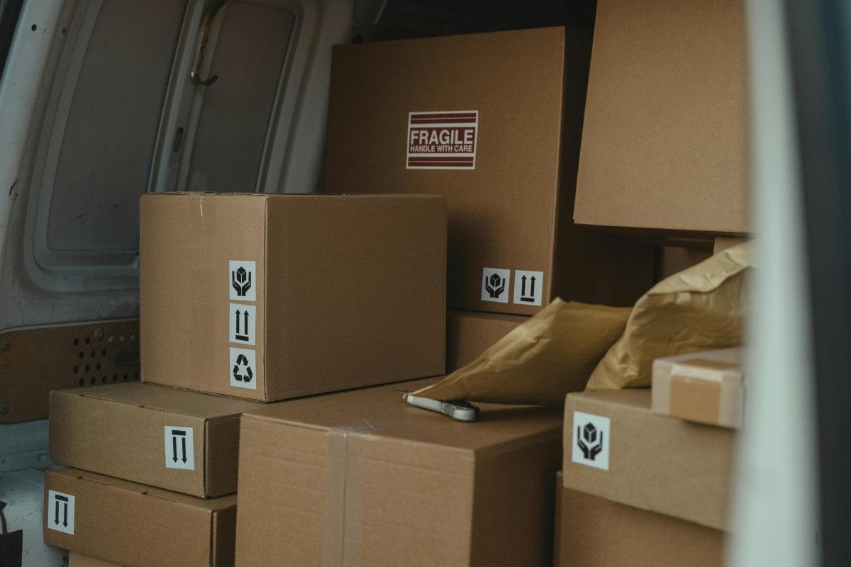 Competent solutions by Delivery Amigo to evade Package theft in North End, Boston